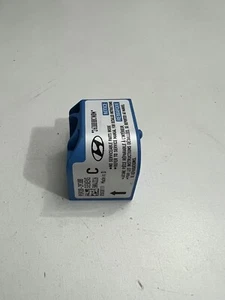 Side Impact Sensor for 2004-2005 Hyundai XG350 P/N 9592039300 - Picture 1 of 4