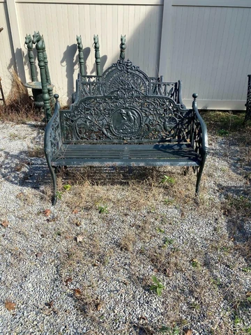 VICTORIAN  STYLE CAST IRON  BENCH - RS126 Cover