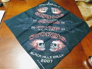 EE Sturgis Black Hills Motocicleta de Rally Semana 2007 Bandana 21,5 x 21 cráneos - Imagen 1 de 3