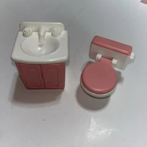 VTG 1993 Fisher Price Loving Family Toilet and Vanity Bathroom Pink & White - Picture 1 of 6