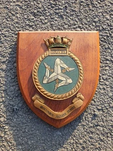 Vintage HMS MANXMAN Royal Navy Plaque Shield Badge Crest Isle Of Man - Foto 1 di 3