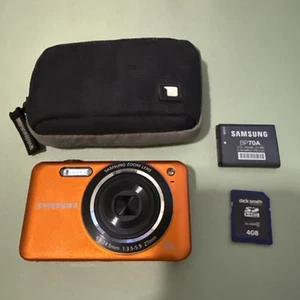 Orange Samsung ES75 14.2MP - Compact Digital Camera + 4GB Card (Needs charger) - Picture 1 of 8