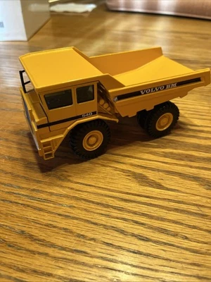 VOLVO BM 540 DUMP TRUCK #228 VINTAGE JOAL MINIATURES 1/50 DIECAST FREE SHIP A16 - Image 1 of 4