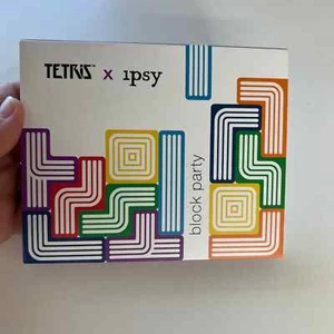 TETRIS™ X IPSY Block Party Eyeshadow Palette NEW - Picture 1 of 7
