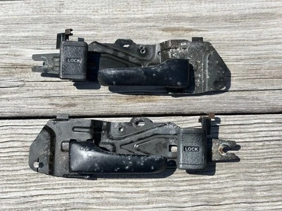 90-93 Acura Integra DA Coupe 2 Door Black Left & Right  Interior Door Handles 92 - Image 1 of 4