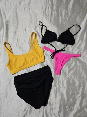 Lote de 4 tops e inferiores de bikini: 2 Old Navy, Shein y Merona talla pequeña Foto 1 de 4
