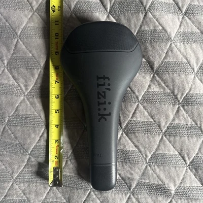 Sillín regular Fizik Taiga sin usar nuevo estado negro Foto 1 de 4