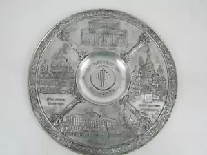 Rosneft Russian Oil Historical Landmarks Embosed Zinn Pewter Plate-Kremlin - Picture 1 of 9