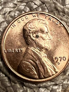 1970D LINCOLN MEMORIAL CENT . PROOF LIKE ( DIE CHIP IN THE 9 ) CHECK IT OUT π - Picture 1 of 19