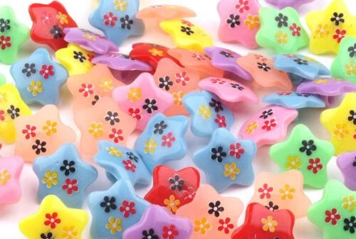 0,2 €/Stk     440 Knöpfe aus Holz  und PVC Konvolut - Bild 1 von 4