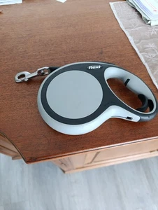 Stabile Flexi Leine knapp 8 Meter x 1,5 cm - guter Zustand - Bild 1 von 1