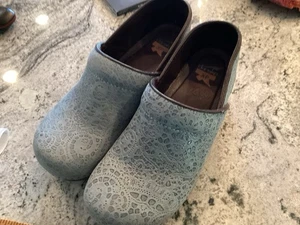 Dansko XP Clog Blue Lace Pattern 40 Boho - Picture 1 of 8