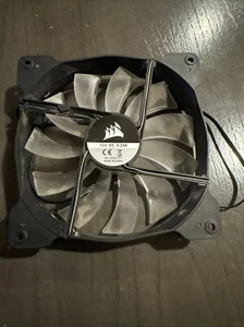Corsair Air Series™ AF140 LED Red Quiet Edition High Airflow 140mm Fan - Picture 1 of 1