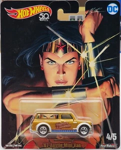 HOT WHEELS 2018 POP CULTURE SERIES DC WONDER WOMAN '67 AUSTIN MINI VAN RR's - Picture 1 of 2