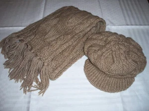 Seeberger Wollmütze mit Schirm und Wollschall beige ungetragen   - Bild 1 von 6