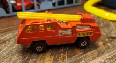 Matchbox No 22 Blaze Buster Fire Truck Engine 1975 VG NM Red - Image 1 of 4