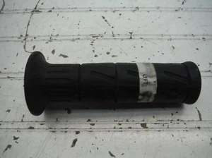 98 KAWASAKI ZX-7R ZX750 LEFT HANDLE GRIP - Picture 1 of 3