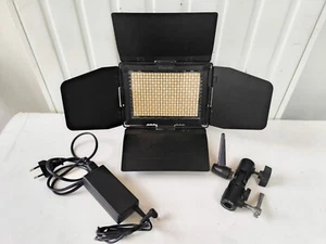 CINEROID LM400-5K + BD-04 + MANFROTTO led Light 60W 5400K - Picture 1 of 7