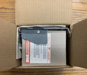 HONEYWELL N28-016A-5 LOW VOLTAAGE KIT R841C1144 ELECTRIC HEATING *NEW IN BOX* - Picture 1 of 9