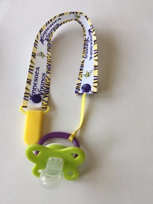 Porta chupete hecho a mano - Deportes - Fútbol Minnesota Vikings Foto 1 de 3