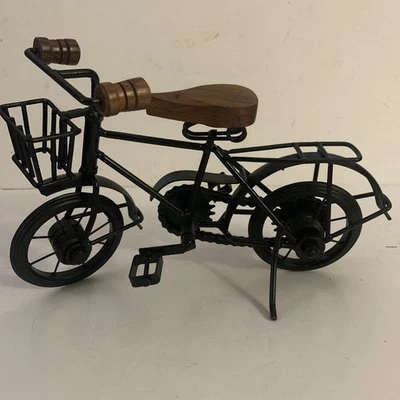 Metal Bicicleta Decoración del Hogar 10" Largo Cadena de Trabajo Asiento de Madera Bicicleta Estante Cuidador Foto 1 de 4