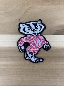 Toppa ricamata logo Wisconsin Badgers ferro su 3" - Foto 1 di 1