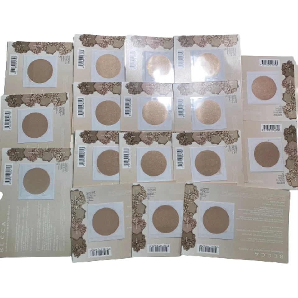 Perfeccionador de piel brillante Becca prensado - ópalo 17 muestras Foto 1 de 1