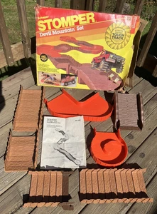 Camion giocattolo Schaper Stomper vintage 4x4 Devil Mountain set in scatola incompleto - Foto 1 di 8