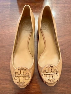 Tory Burch tan pebbled leather peep-toe wedge shoes 9 - Picture 1 of 7