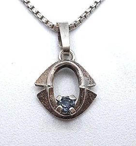 Cadena de plata 835 con colgante en forma de cuello - Imagen 1 de 3