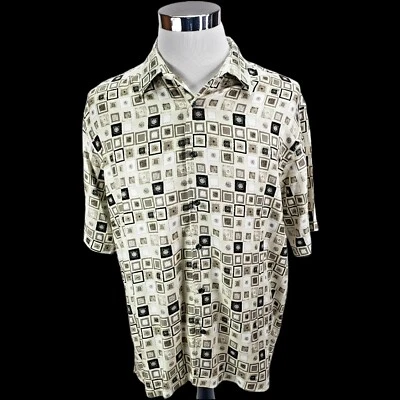 Camisa John Henry Para Hombre Biege Manga Corta Geométrica Abotonada Talla Grande Foto 1 de 4