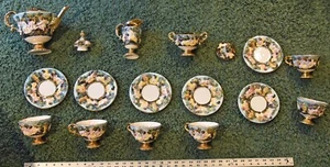 15 pc Gold Trim Capodimonte Tea Set,with Teapot, sugar, creamer & 6 cups/saucers - Picture 1 of 19