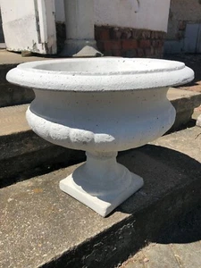 ‼️ Stucco - Beton großer Pflanztopf  Blumenkübel Blumentopf Blumenvase Höhe 37cm - Bild 1 von 5