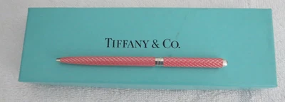 MUY RARO BOLÍGRAFO TIFFANY & CO PLATA ESTERLINA Y ESMALTE ROSA CON ORIG. CAJA/BOLSA Foto 1 de 2