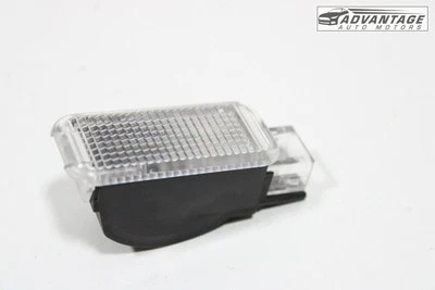 2012-2020 AUDI A7 QUATTRO LEFT OR RIGHT SIDE COURTESY LIGHT LAMP 4B0947415A OEM - Image 1 of 4