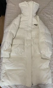 White Women's Faux Fur Coat Size M - Picture 1 of 1