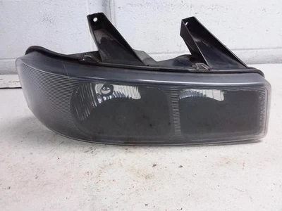 Compuesto de faros de pasajero OEM para furgoneta Express 2500 03-20 ID# 15879432 Foto 1 de 4