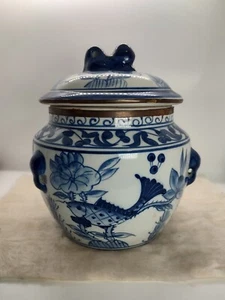 CHINESE BLUE&WHITE VINTAGE BIG GINGER JAR WITH FU DOG HANDLE ON LID coi fish - Picture 1 of 18