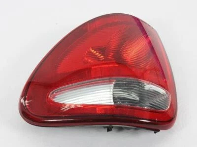 Conjunto de luces traseras originales Mopar 2004-2007 Chrysler Town & Country 68241334AA Foto 1 de 4