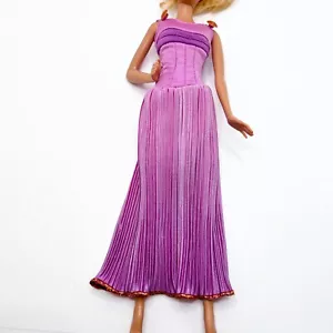 Disney Megara abito viola vestito plissettato adatto modello musa bambola Barbie - Foto 1 di 3