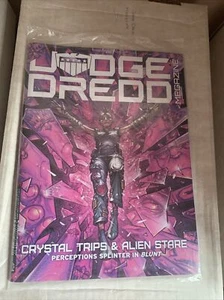 JUDGE DREDD: THE MEGAZINE - ISSUE 404 with SUPPLEMENT - 2000ad (Sealed) - Picture 1 of 2