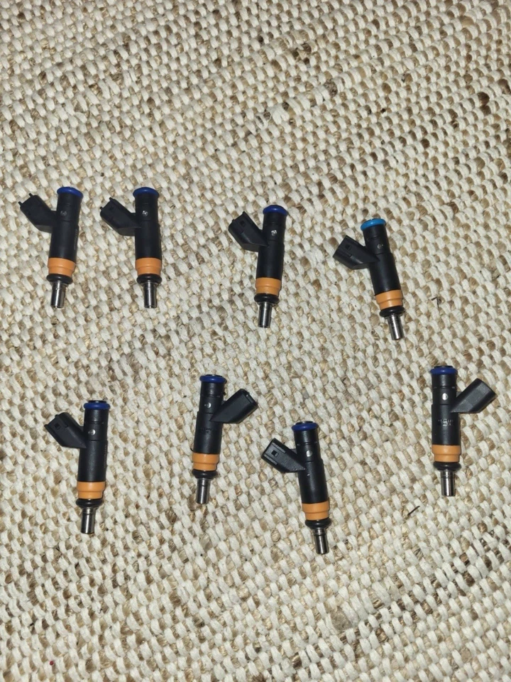 8件装燃油喷射器适用于克莱斯勒300 Aspen道奇Ram 1500 2500 3500充电器5.7L — 第 1/4 张图片