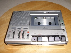Sanyo M-A5LL - kassettenrecorder/cassettenrecorder - defekt - Bild 1 von 6