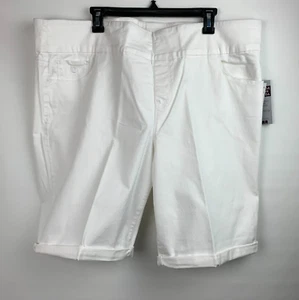 Gloria Vanderbilt Shorts White Amanda Bermuda Pull On Pockets Stretch Sz 22W NEW - Picture 1 of 10