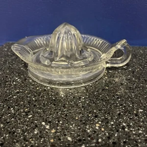 Vtg Juicer Reamer Citrus Large Clear Ribbed Glass Handle Spout 8" Heavy - Picture 1 of 7