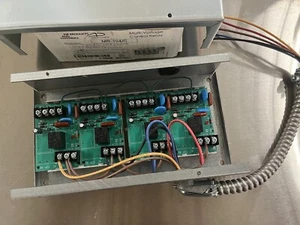 Prodotto aria / Space Age MR-104/C Controlli relè multitensione - Foto 1 di 4