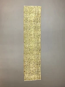 Alfombra vintage de lana turca angustiada 274x65 cm, teñida de amarillo - Imagen 1 de 10
