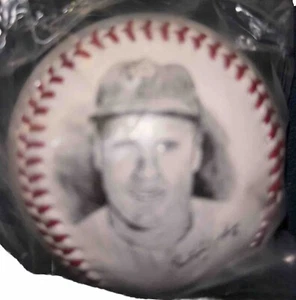Richie Ashburn Burger King Philadelphia Phillies Fotoball Fotoball Baseball ️ - Bild 1 von 4