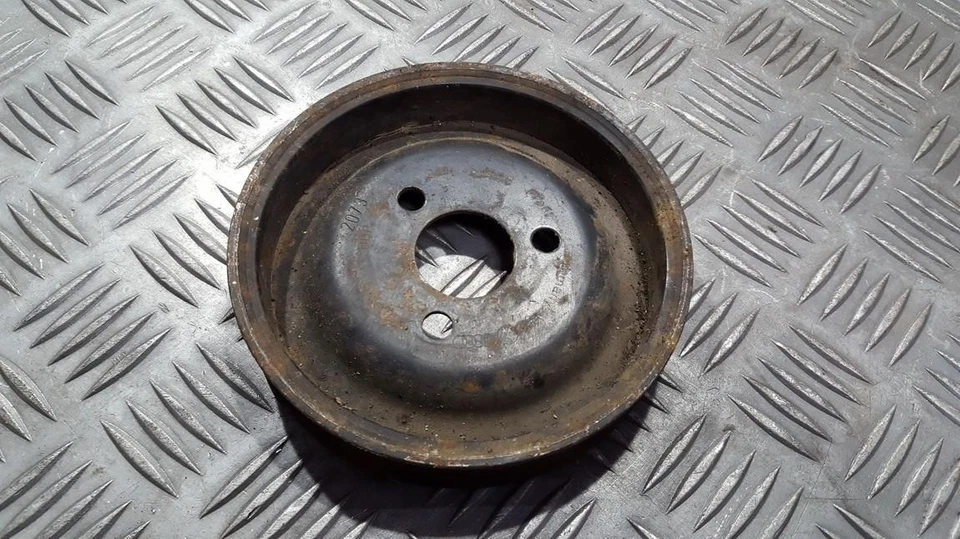 Polea bomba dirección asistida Audi A4 1996 058145255b, original #305339-22 Foto 1 de 1