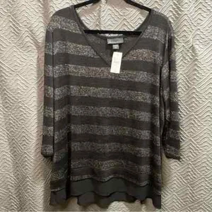 Lane Bryant Plus Size 26/28 Black Silver Striped Knit Top NWT - Picture 1 of 7